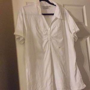 Avenue Tops - White Collard T-shirt Avenue Tops - White Collard T-shirt